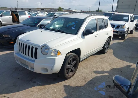 2010 Jeep Compass Limited z USA, uszkodzony, nr VIN 1J4NT5FB0AD537944